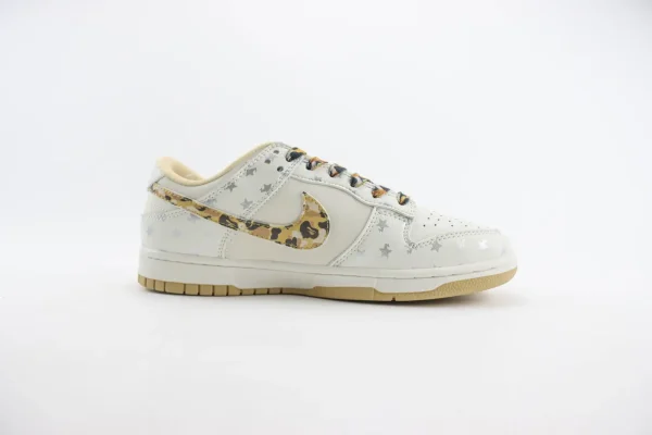 Nike SB Dunk Low x Bape - Image 3