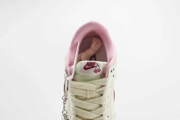 Nike SB Dunk Low x LV - Image 9
