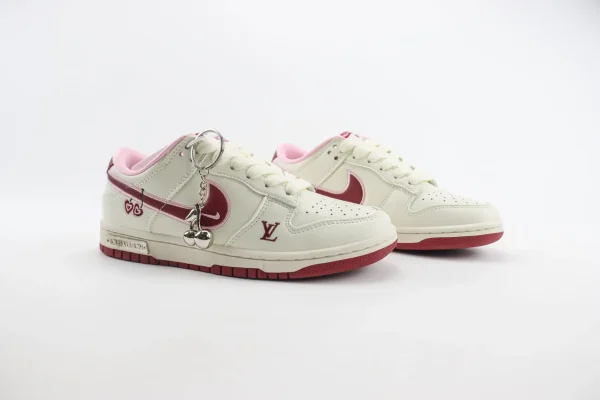 Nike SB Dunk Low x LV - Image 2