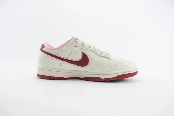 Nike SB Dunk Low x LV - Image 3
