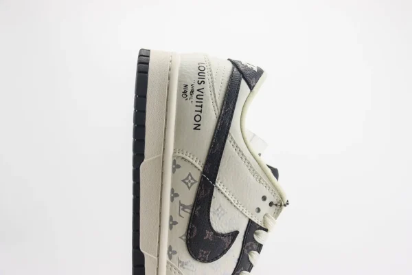 Nike SB Dunk Low x LV - Image 7