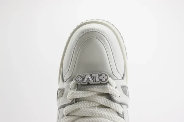 LV trainer Maxi - Image 8