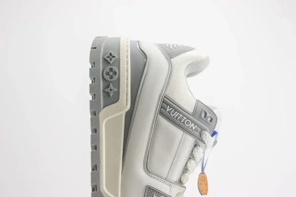 LV trainer Maxi - Image 7