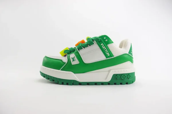 LV trainer Maxi