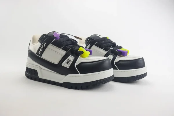 LV trainer Maxi - Image 2