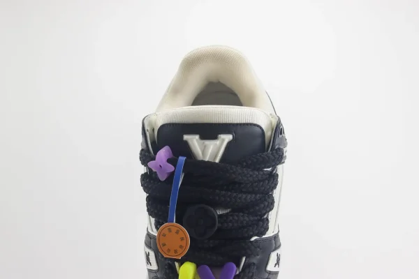 LV trainer Maxi - Image 9