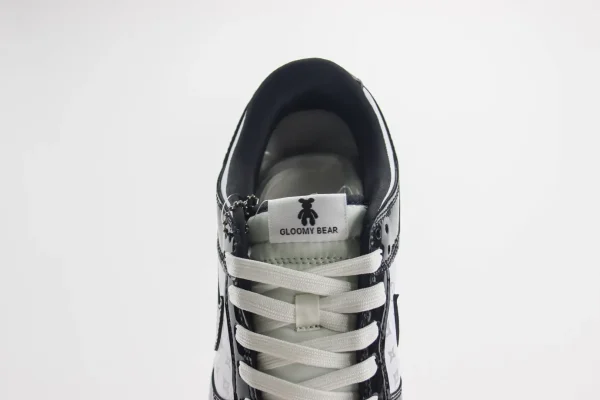Nike SB Dunk Low x LV - Image 9