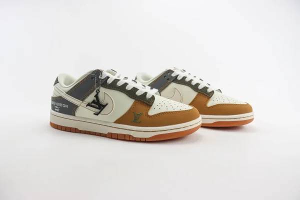 Nike SB Dunk Low x LV - Image 2
