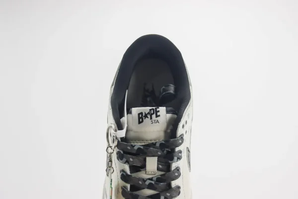 Nike SB Dunk Low x Bape - Image 9