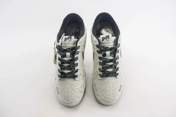 Nike SB Dunk Low x Bape - Image 5