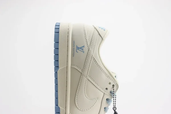Nike SB Dunk Low x LV - Image 7