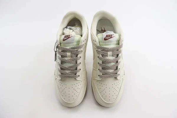 Nike SB Dunk Low x LV - Image 5