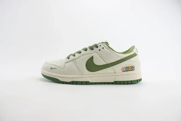 Nike SB Dunk Low x GUCCI