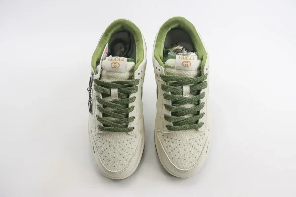 Nike SB Dunk Low x GUCCI - Image 5