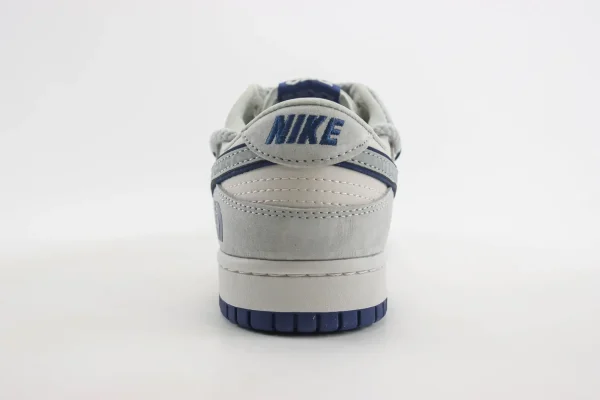 Nike SB Dunk Low x The North Face - Image 6