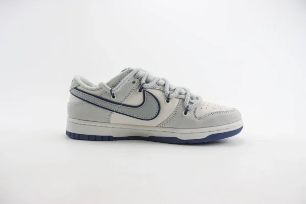 Nike SB Dunk Low x The North Face - Image 3