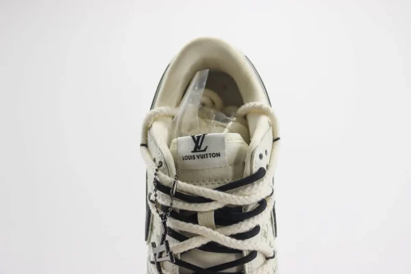 Nike SB Dunk Low x LV - Image 9
