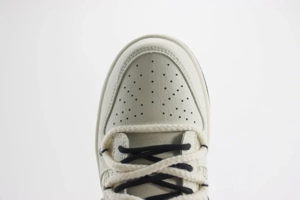Nike SB Dunk Low x LV - Image 8