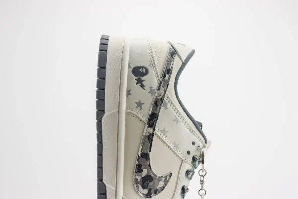 Nike SB Dunk Low x Bape - Image 7