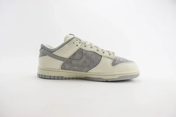 Nike SB Dunk Low x The North Face - Image 3