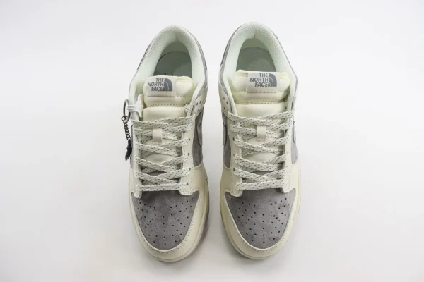 Nike SB Dunk Low x The North Face - Image 5