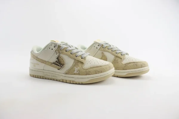 Nike SB Dunk Low x LV - Image 2