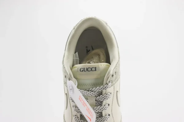 Nike SB Dunk Low x GUCCI - Image 9