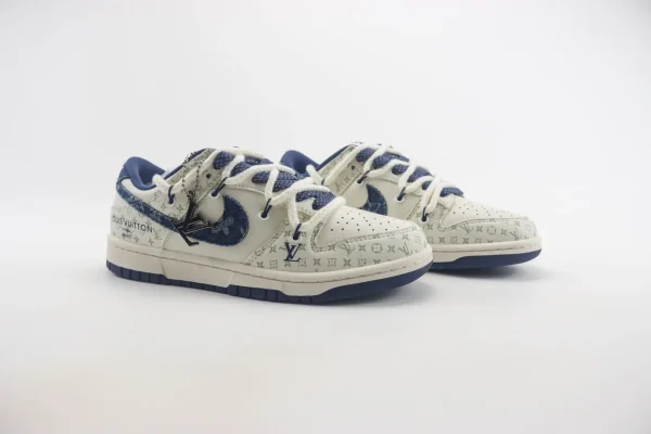 Nike SB Dunk Low x LV - Image 2