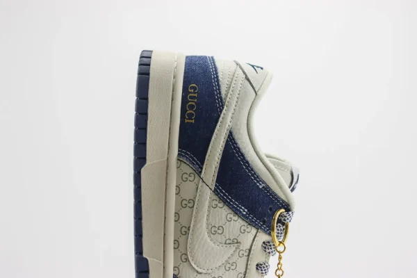 Nike SB Dunk Low x GUCCI - Image 7