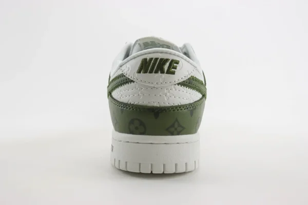 Nike SB Dunk Low x LV - Image 6