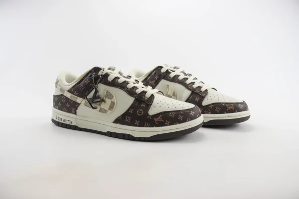 Nike SB Dunk Low x LV - Image 2