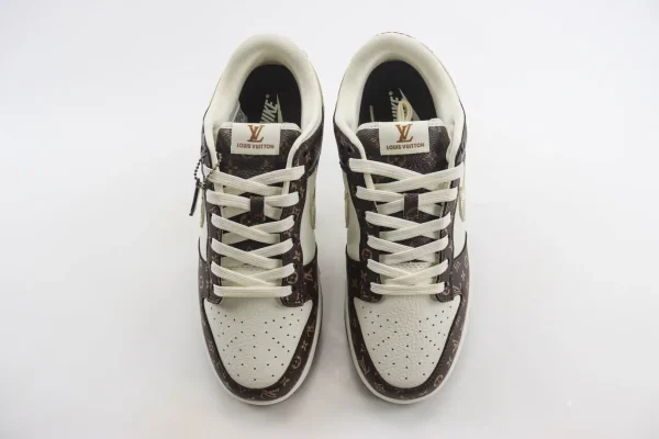 Nike SB Dunk Low x LV - Image 5