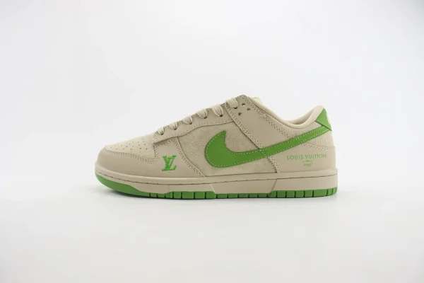 Nike SB Dunk Low x LV