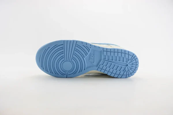 Nike SB Dunk Low x LV - Image 4