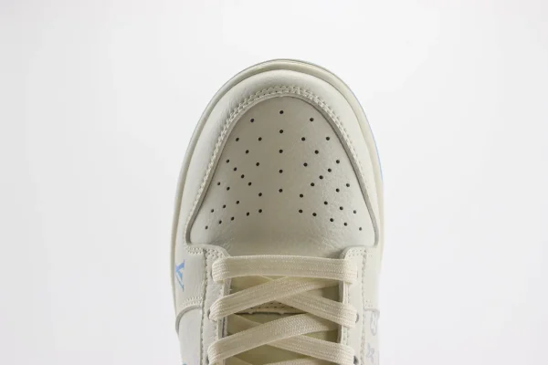 Nike SB Dunk Low x LV - Image 8