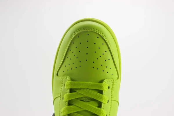 Nike SB Dunk Low x Bape - Image 8