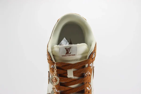 Nike SB Dunk Low x LV - Image 9