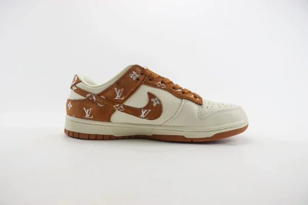 Nike SB Dunk Low x LV - Image 3