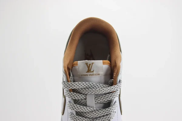 Nike SB Dunk Low x LV - Image 9