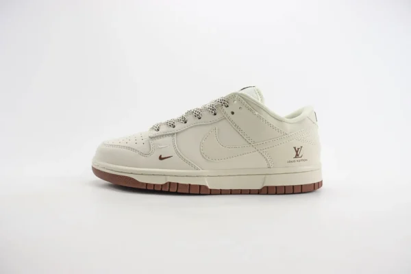 Nike SB Dunk Low x LV