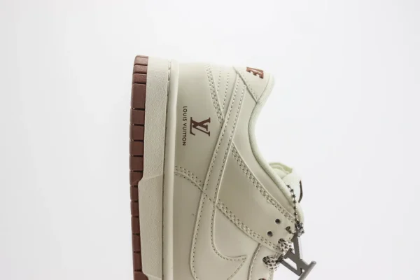 Nike SB Dunk Low x LV - Image 7