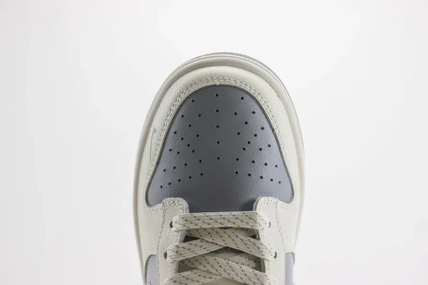 Nike SB Dunk Low x The North Face - Image 8