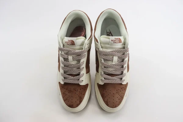 Nike SB Dunk Low x The North Face - Image 5