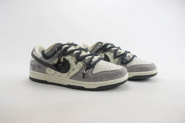 Nike SB Dunk Low x LV - Image 2