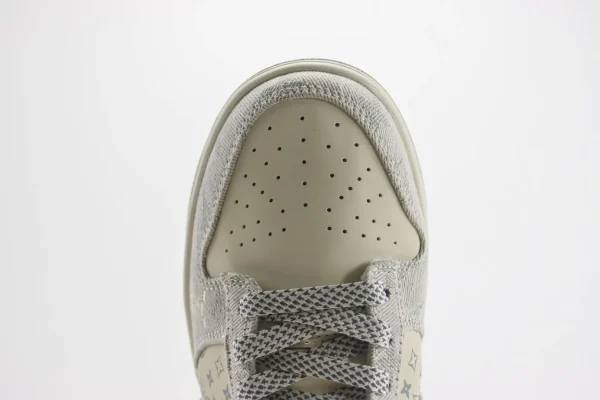 Nike SB Dunk Low x LV - Image 8