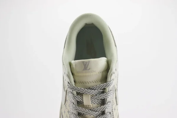 Nike SB Dunk Low x LV - Image 9
