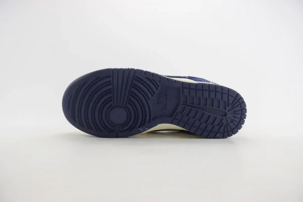 Nike SB Dunk Low x LV - Image 4