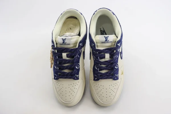 Nike SB Dunk Low x LV - Image 5