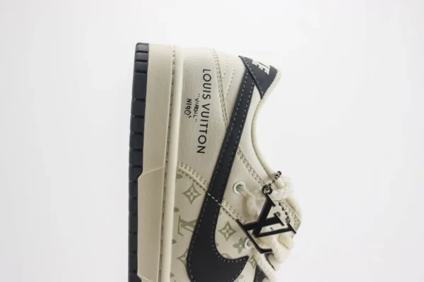Nike SB Dunk Low x LV - Image 7