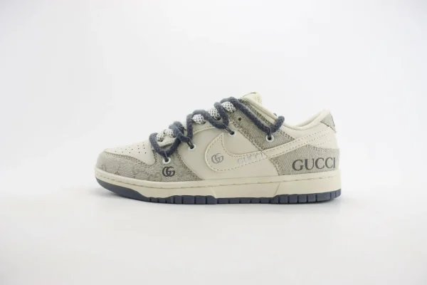 Nike SB Dunk Low x GUCCI